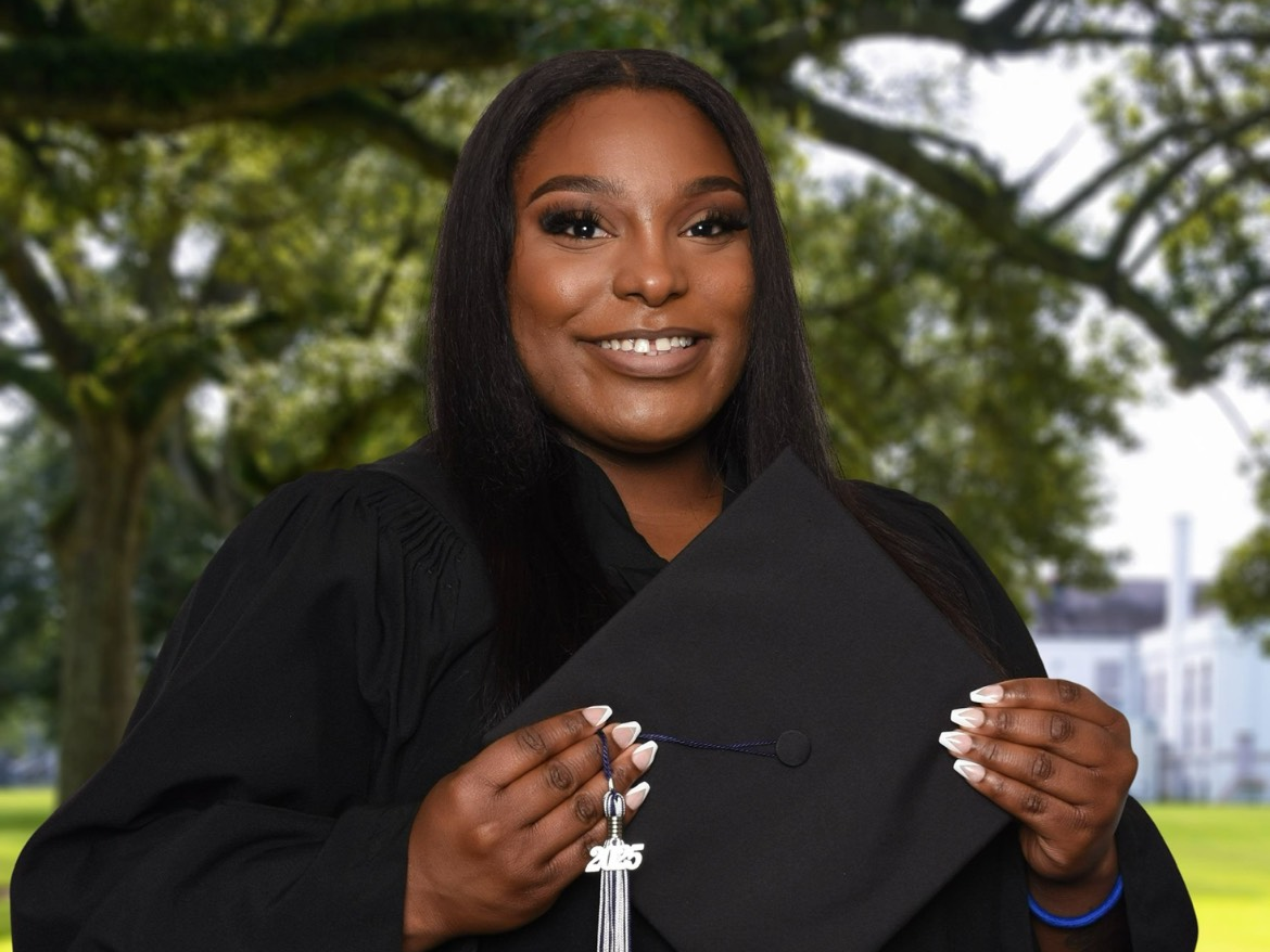 aspen-grad FYR athlete Aspen graduation photo (2025)